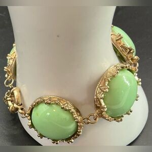 DEB VICTORIAN STYLE GOLDTONE GREEN CABO LINK BRACELET